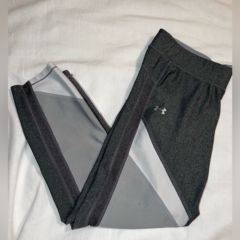 L/XL Under Armour Leggings